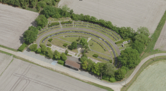 Luchtfoto begraafplaats Heiakker (vergroot foto)